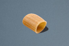 Carica l'immagine nel visualizzatore di Gallery, PASTA TIRRENA FRESCOBALDI PACCHERI 500gr
