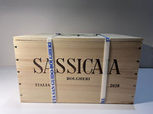 Carica l&#39;immagine nel visualizzatore di Gallery, SASSICAIA 2020 CASSA IN LEGNO DA 6 BOTTIGLIE
