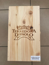 Carica l&#39;immagine nel visualizzatore di Gallery, TAURASI RISERVA D.O.C.G. 2009 “CAMPORE” CASSETTA IN LEGNO DA 2 BOTTIGLIE
